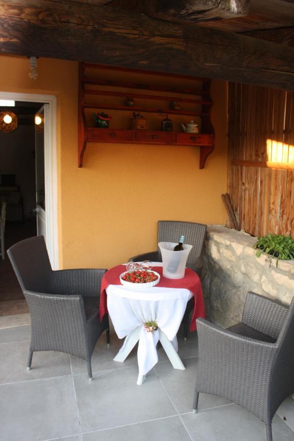 Ferienwohnung Kuca Za Odmor Lana Kršan Exterior foto
