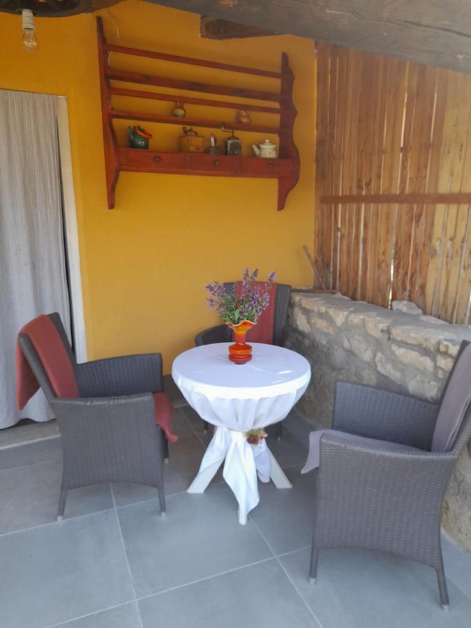 Ferienwohnung Kuca Za Odmor Lana Kršan Exterior foto